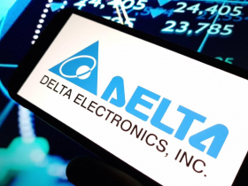 台達電噴上天追不到，他抱「光寶科」等到補漲列車！老牛拆解比價效應，3條件教你找出下一檔小飆股